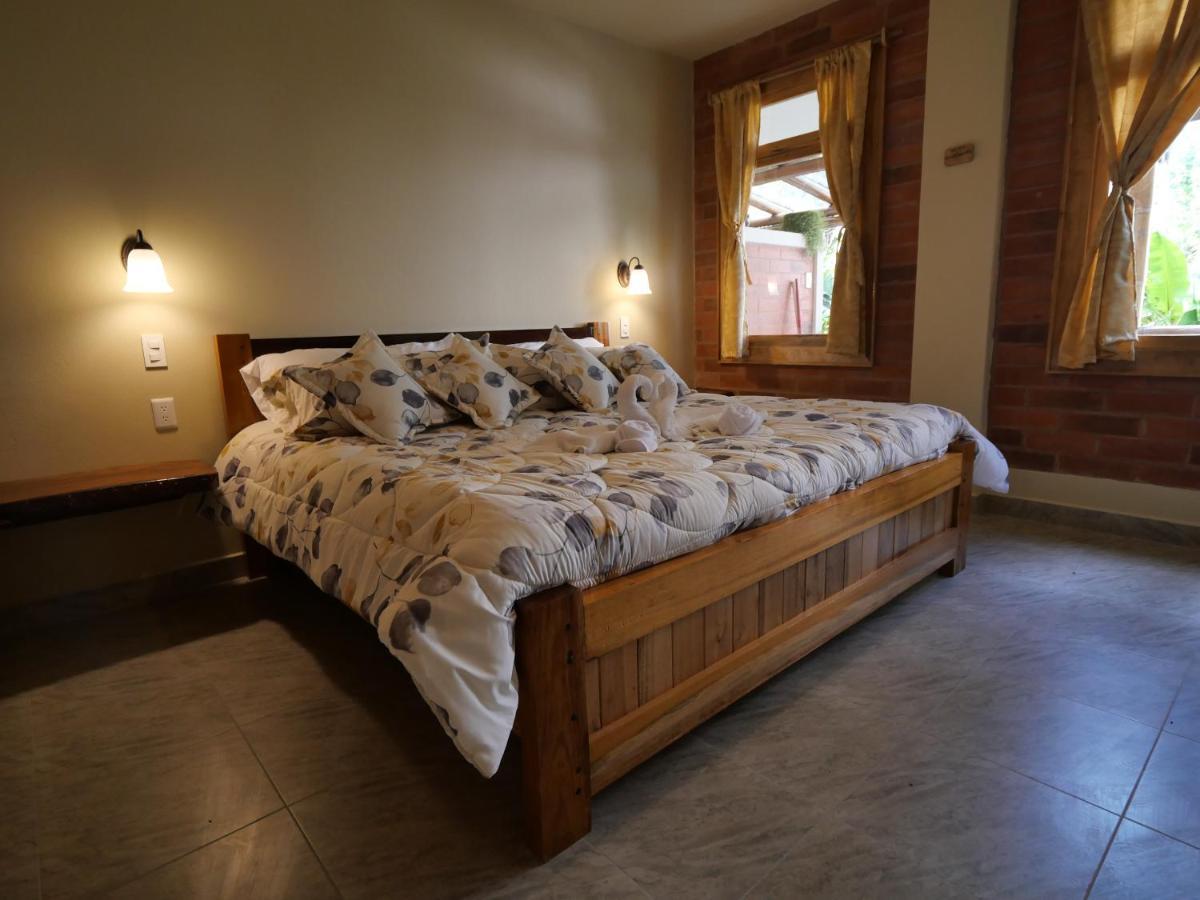 Bed and Breakfast Casa Del Rio En Mindo Exterior foto